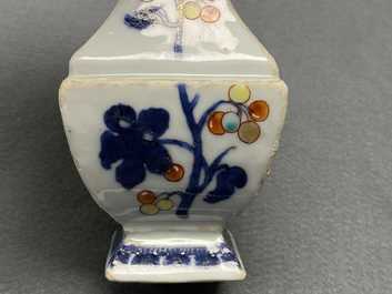 A pair of Chinese 'Pronk studio' vases, Qianlong